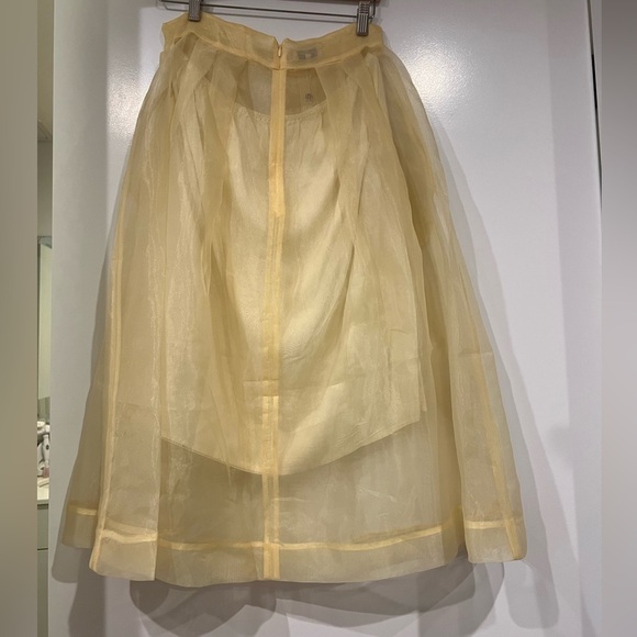 BAUM UND PFERDGARTEN BUTTER YELLOW SASHENKA SKIRT| size 10 - Picture 4 of 5